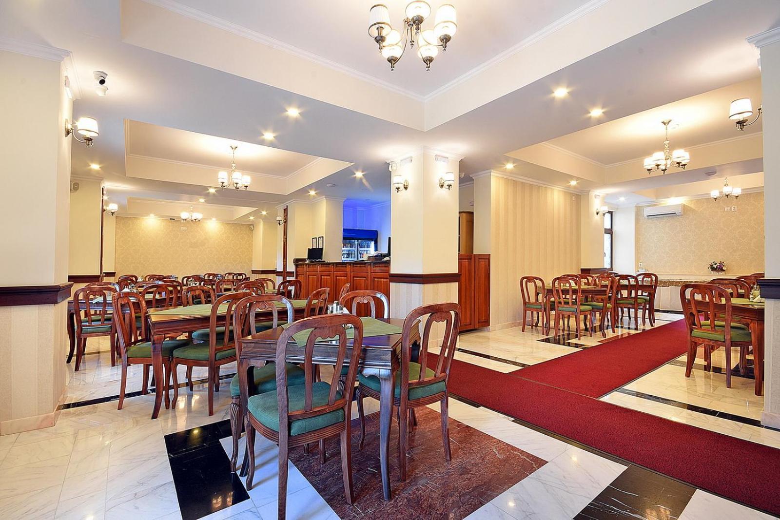 Hotel Moldavia Slanic Moldova Exterior photo