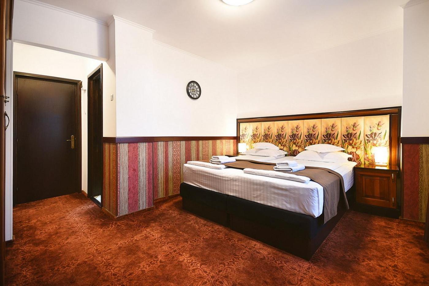 Hotel Moldavia Slanic Moldova Exterior photo